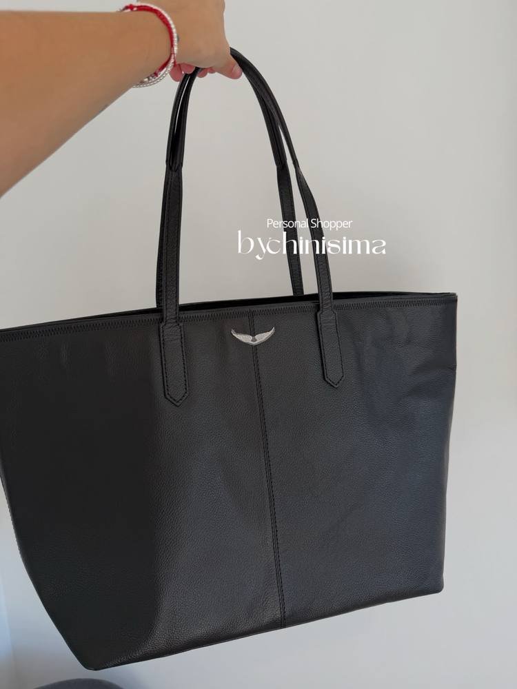 Tote negro de cuero